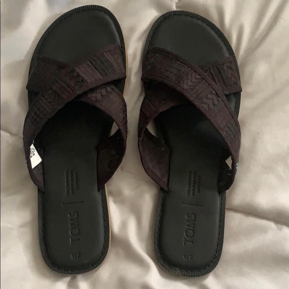 Toms black sandals